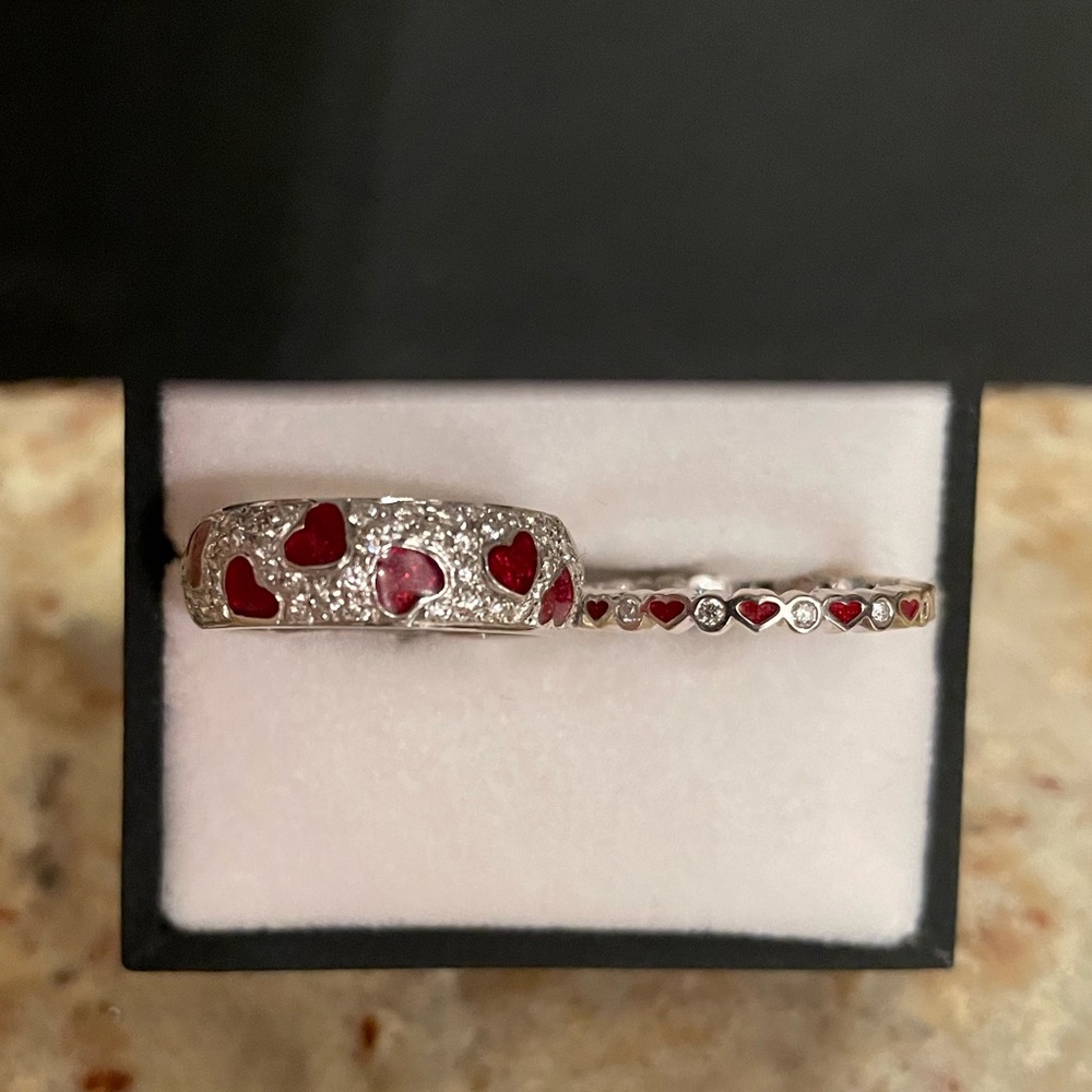 18K RED ENAMEL HEARTS & PAVE DIAMONDS HIDALGO STACKABLE RING SET